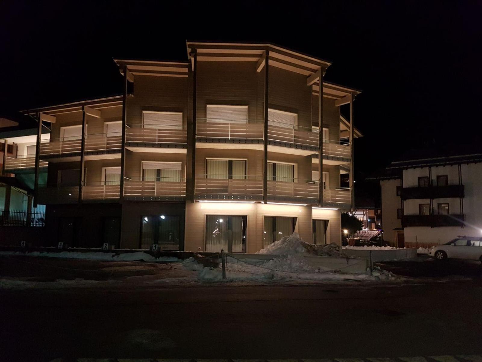 Hotel Canada Pinzolo Exterior foto